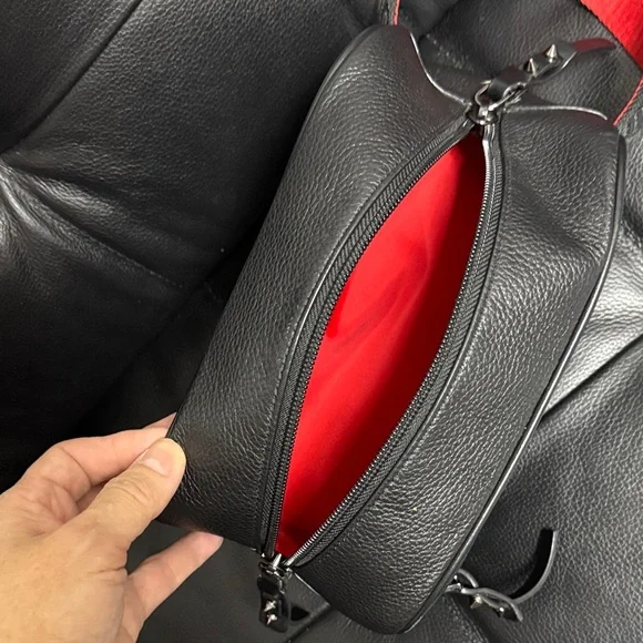 Christian Louboutin Toiletries Bag - Picture 6 of 14